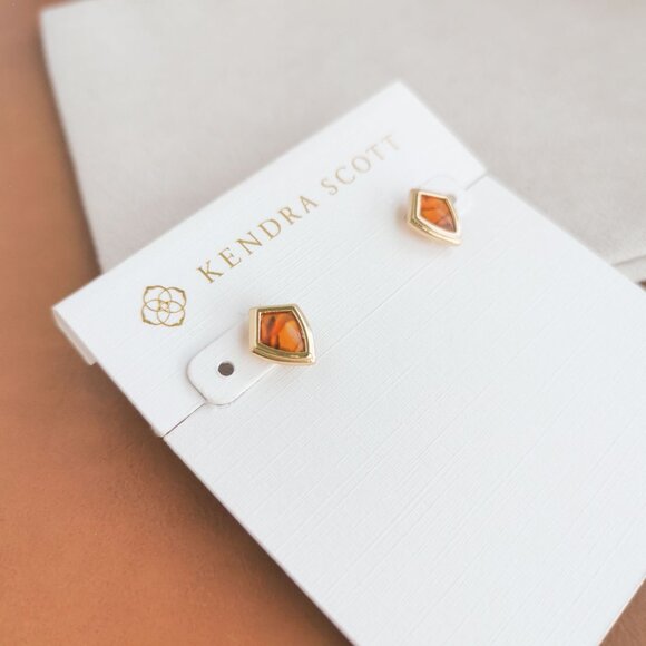 Kendra Scott Monica Gold Marbled Amber Illusion Stud Earrings Trendy Jewelry - Picture 3 of 3